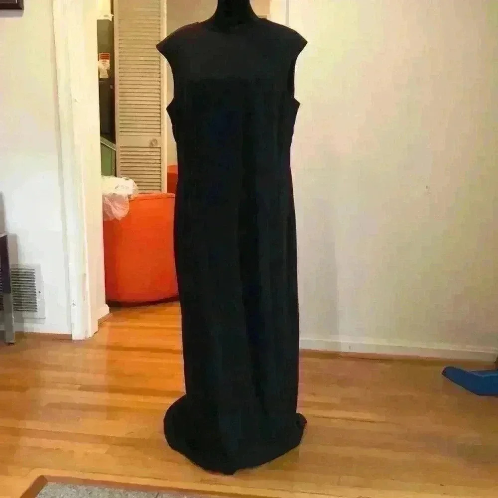 Navy low back dress, 14